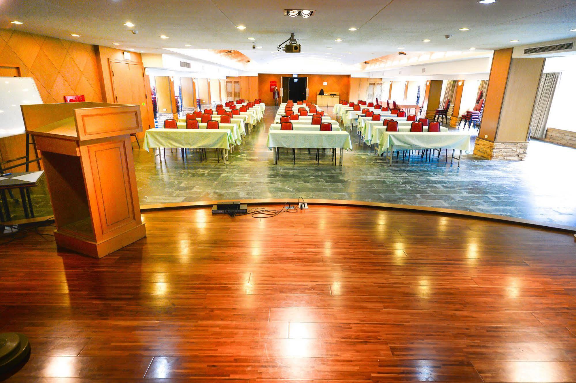 Dongpo Ti Lun Hotel Xinyi Exterior photo
